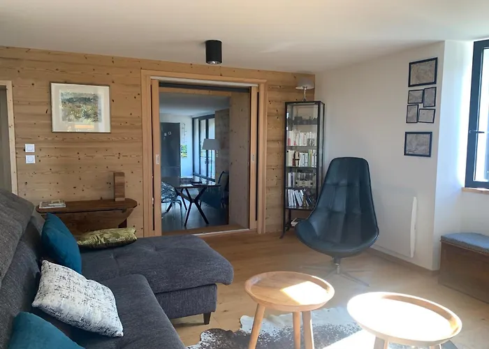 Le Sarana : 75M2, Calme, Belle Vue Avec Terrasse.
